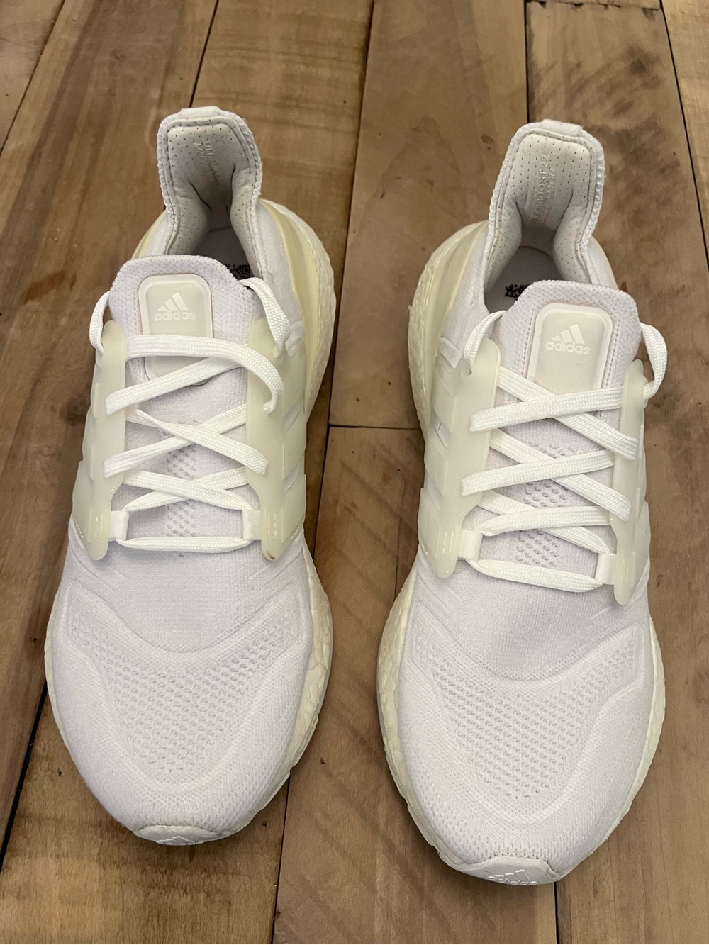 Adidas UltraBoost 22 Triple White Size 8.5 GX5590 Running Shoes